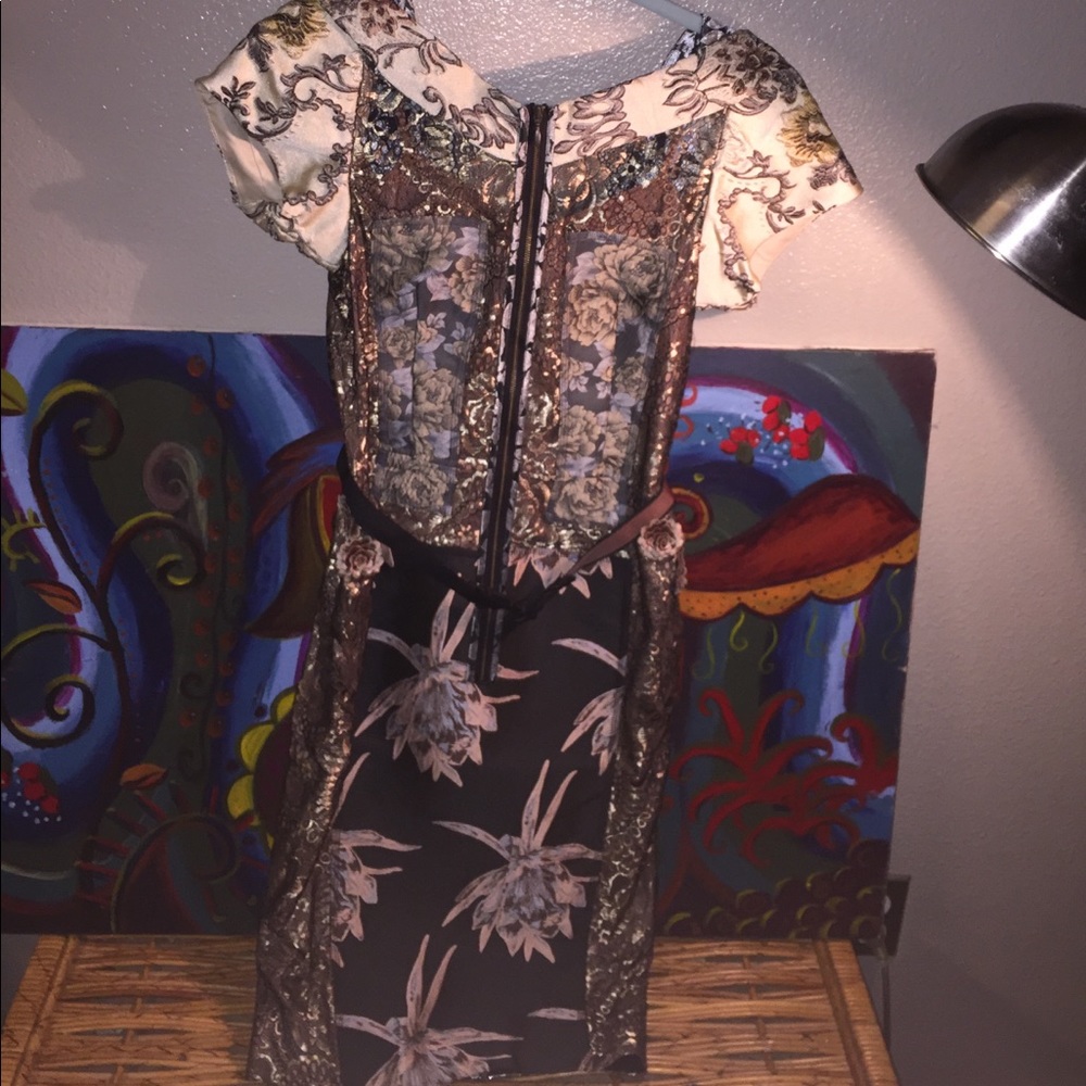 Byrons Lars Dress - Picture 3 of 7